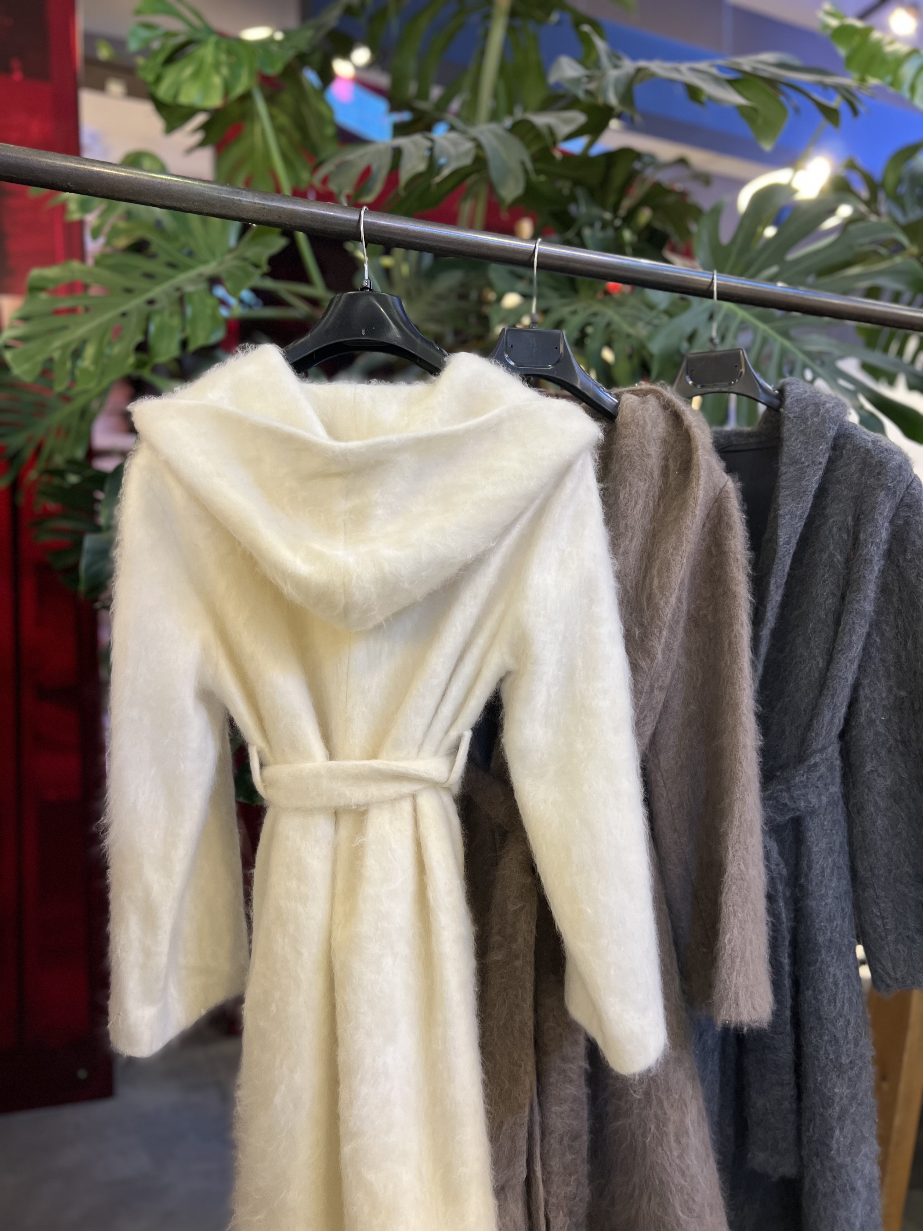 TRENCH COAT