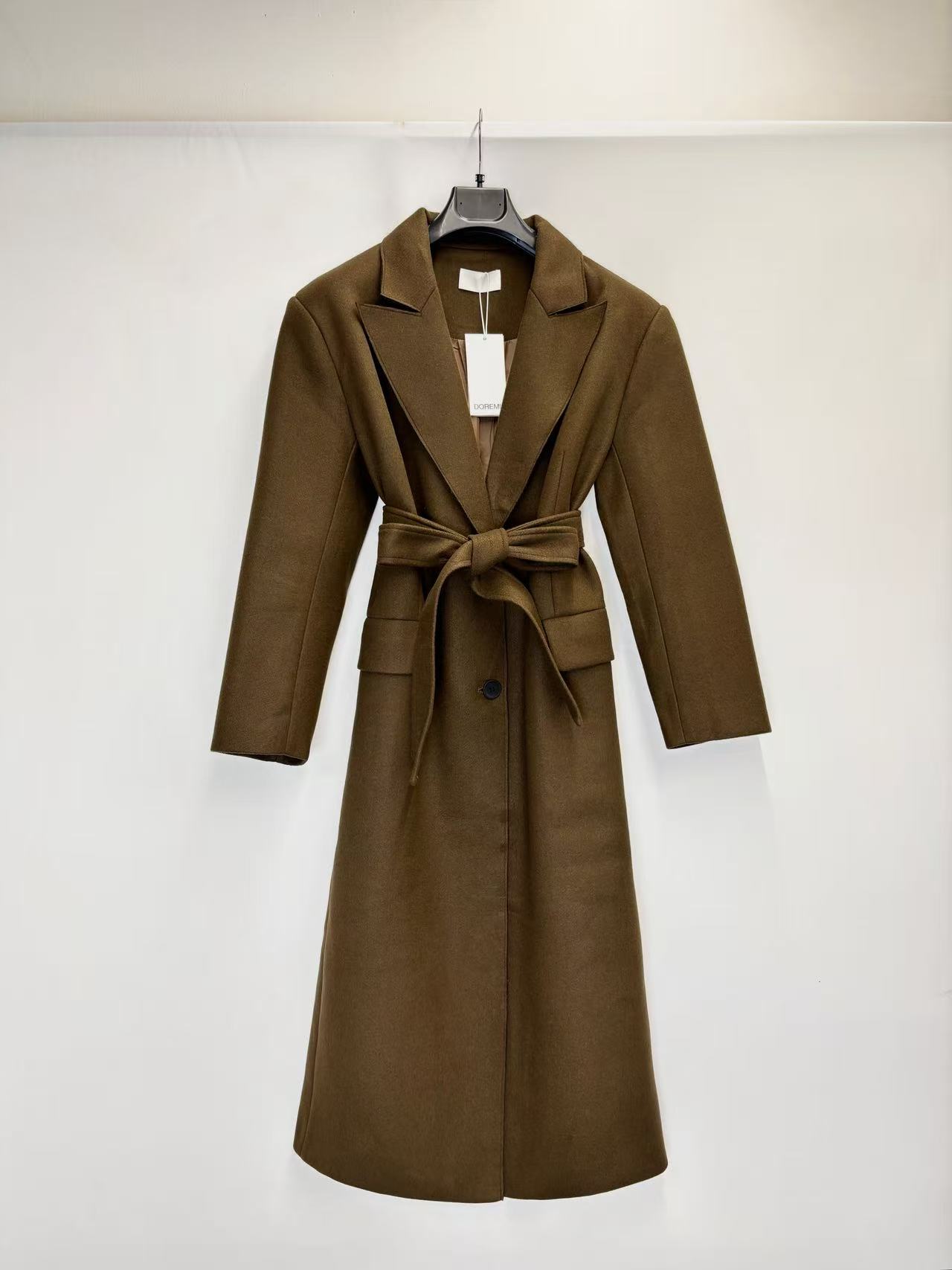 Long tie-up coat