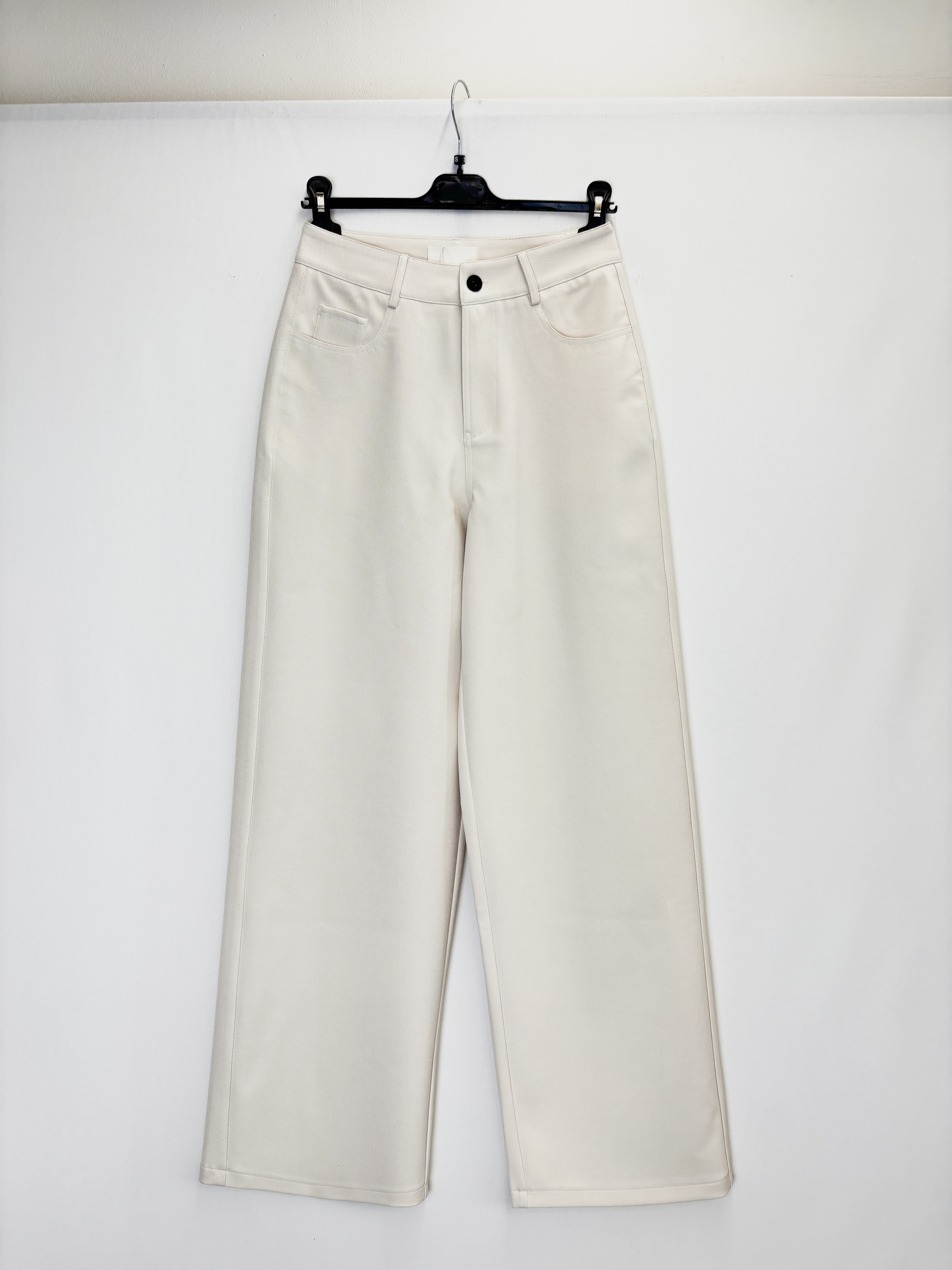 Wide tailored trousers