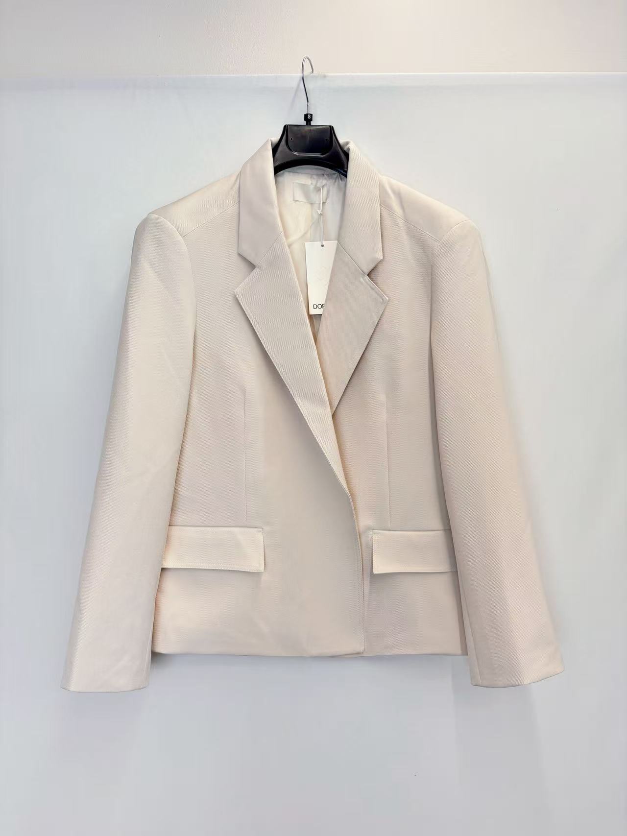 Structured oversized blazer