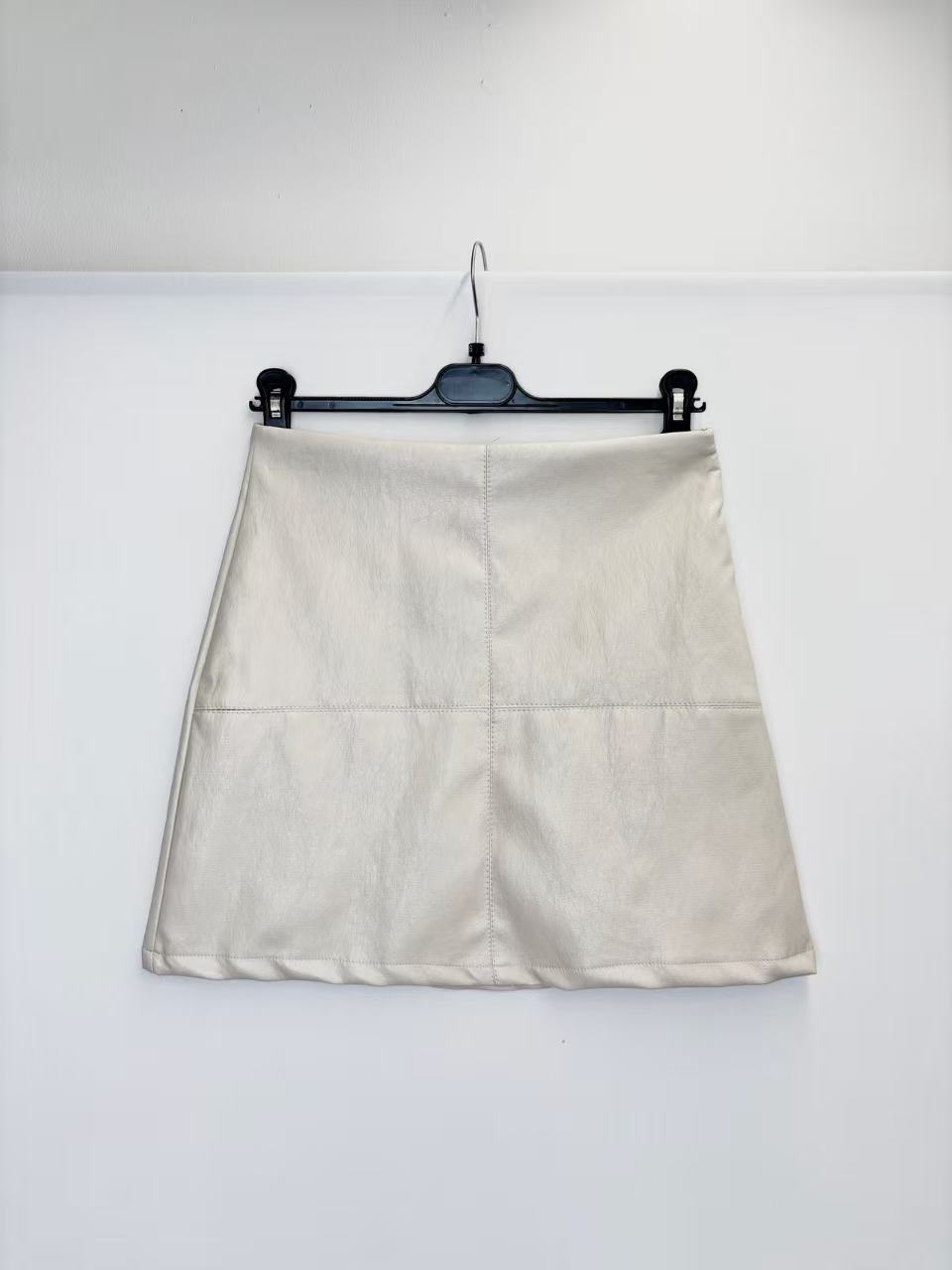 FAUX LEATHER MINI SKIRT