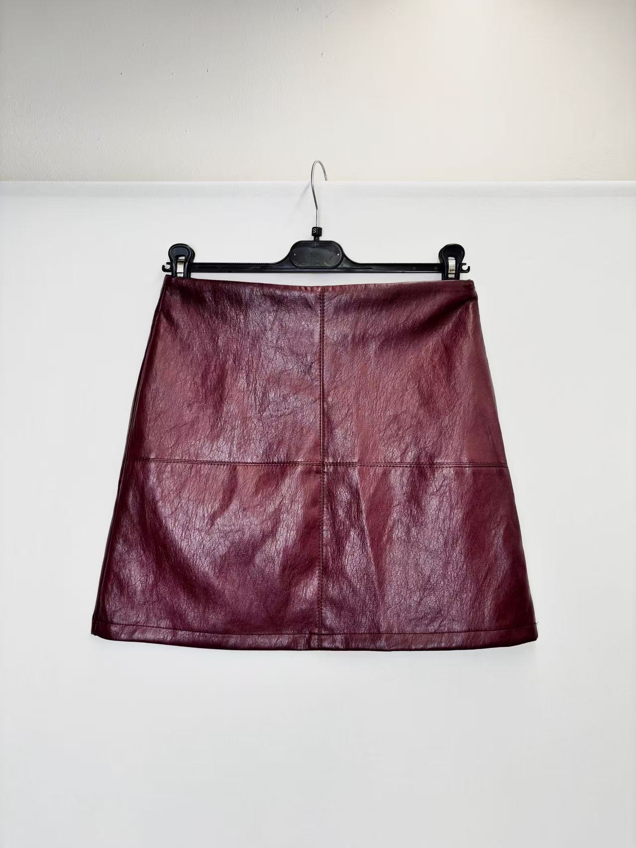 FAUX LEATHER MINI SKIRT