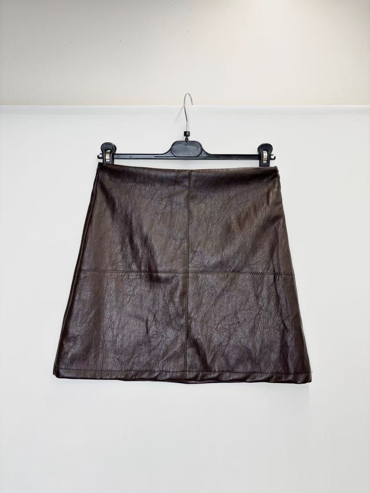 FAUX LEATHER MINI SKIRT