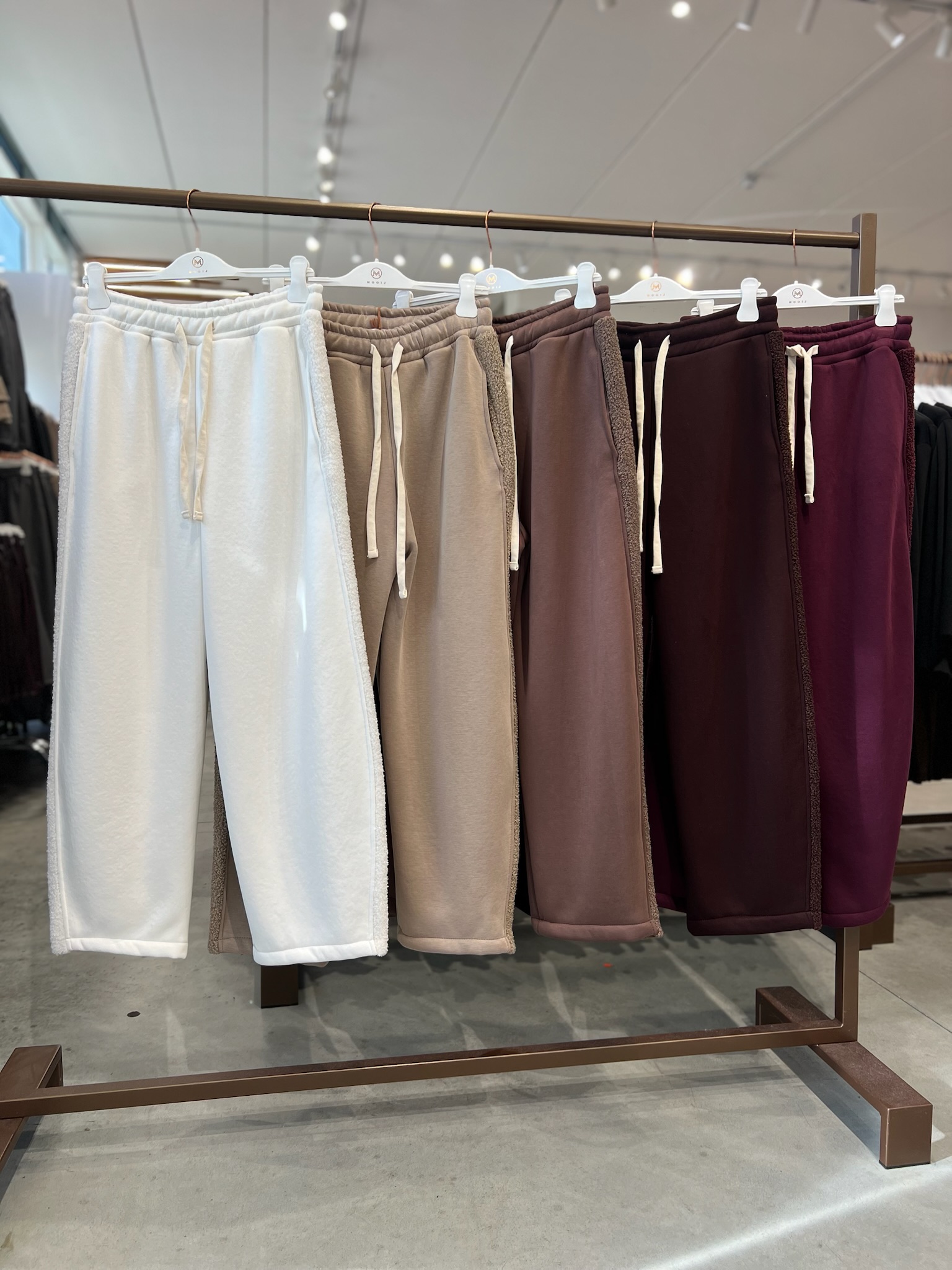PANTALONI