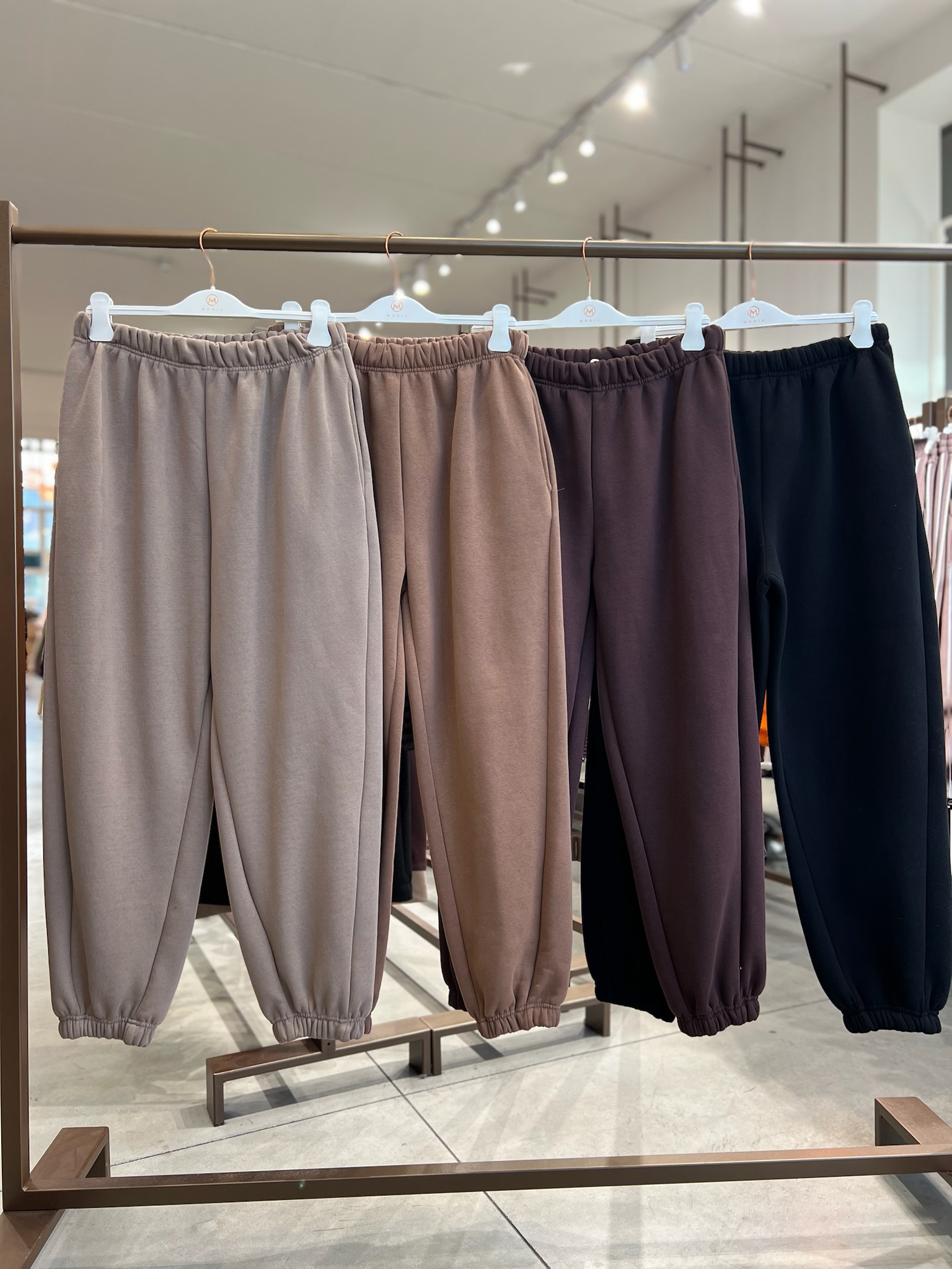 Pantaloni della tuta