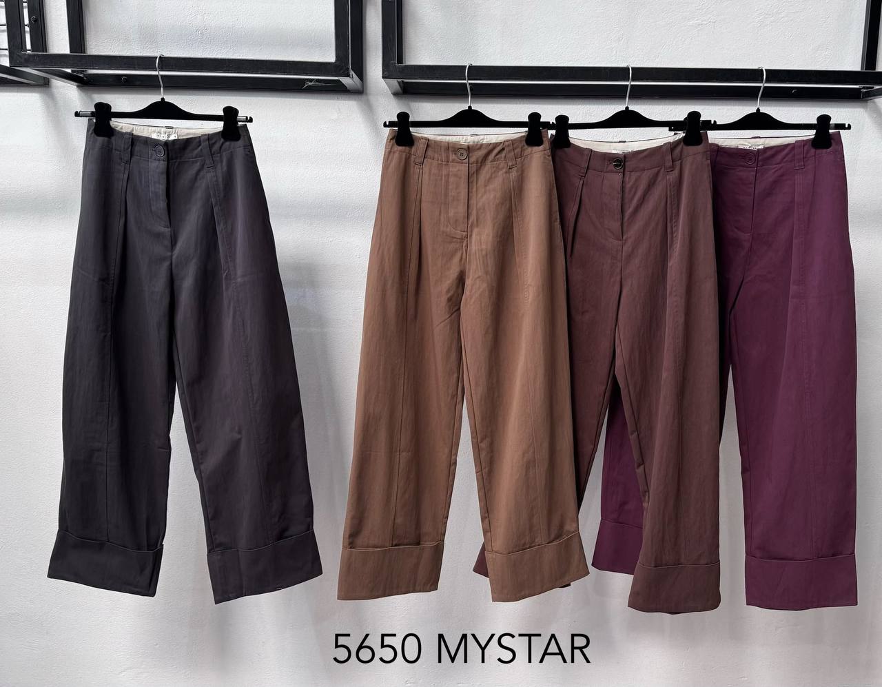 Pantaloni Dritti