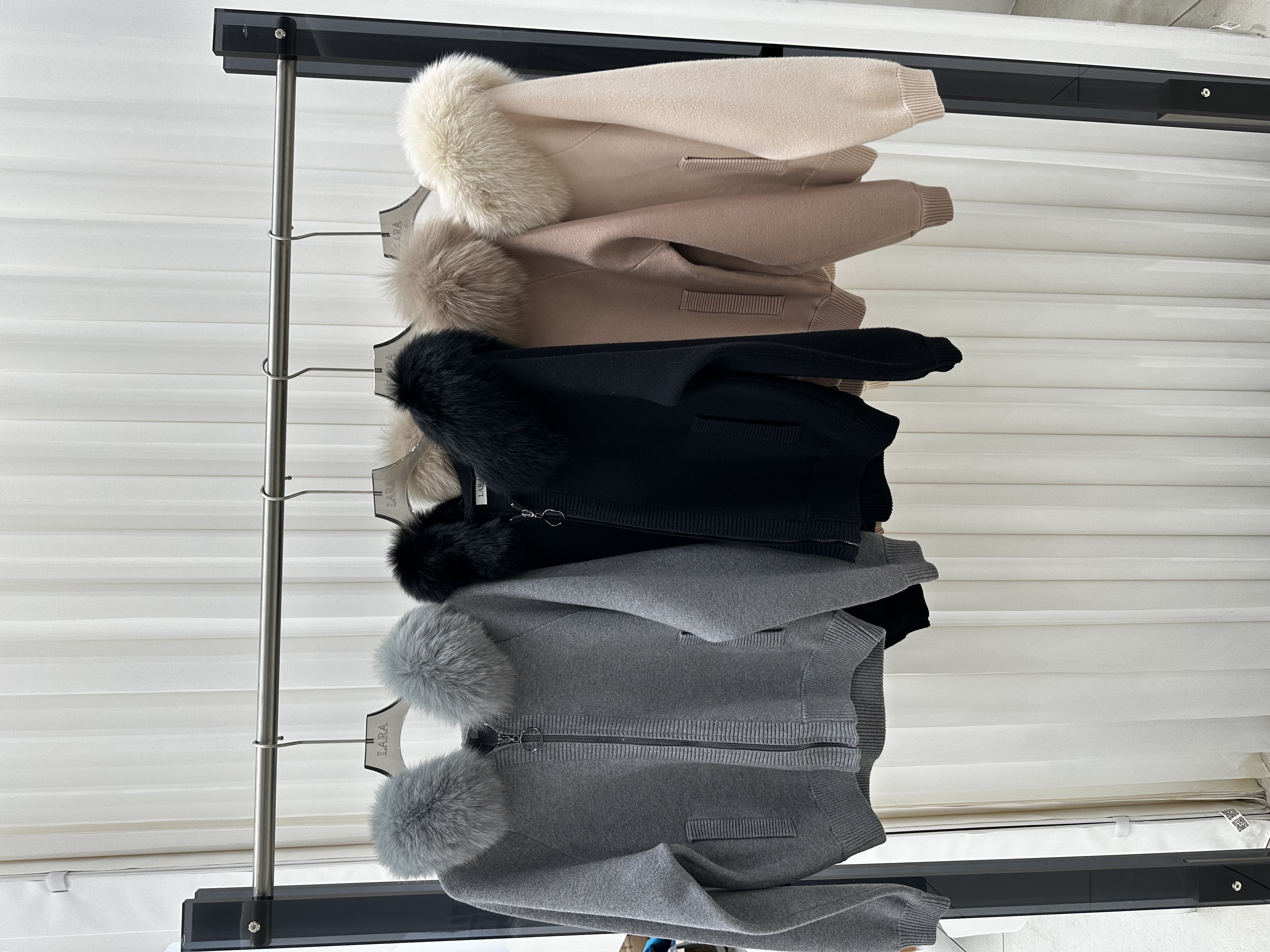 Maglia con zip